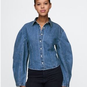 New without tags Gap Barrel Sleeve Denim Shirt blue wash - XS sold out